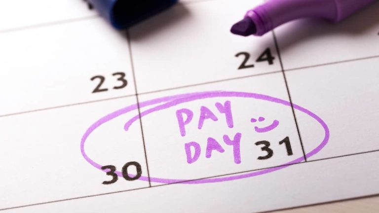 payroll calendar with the words 'pay day' written and circled